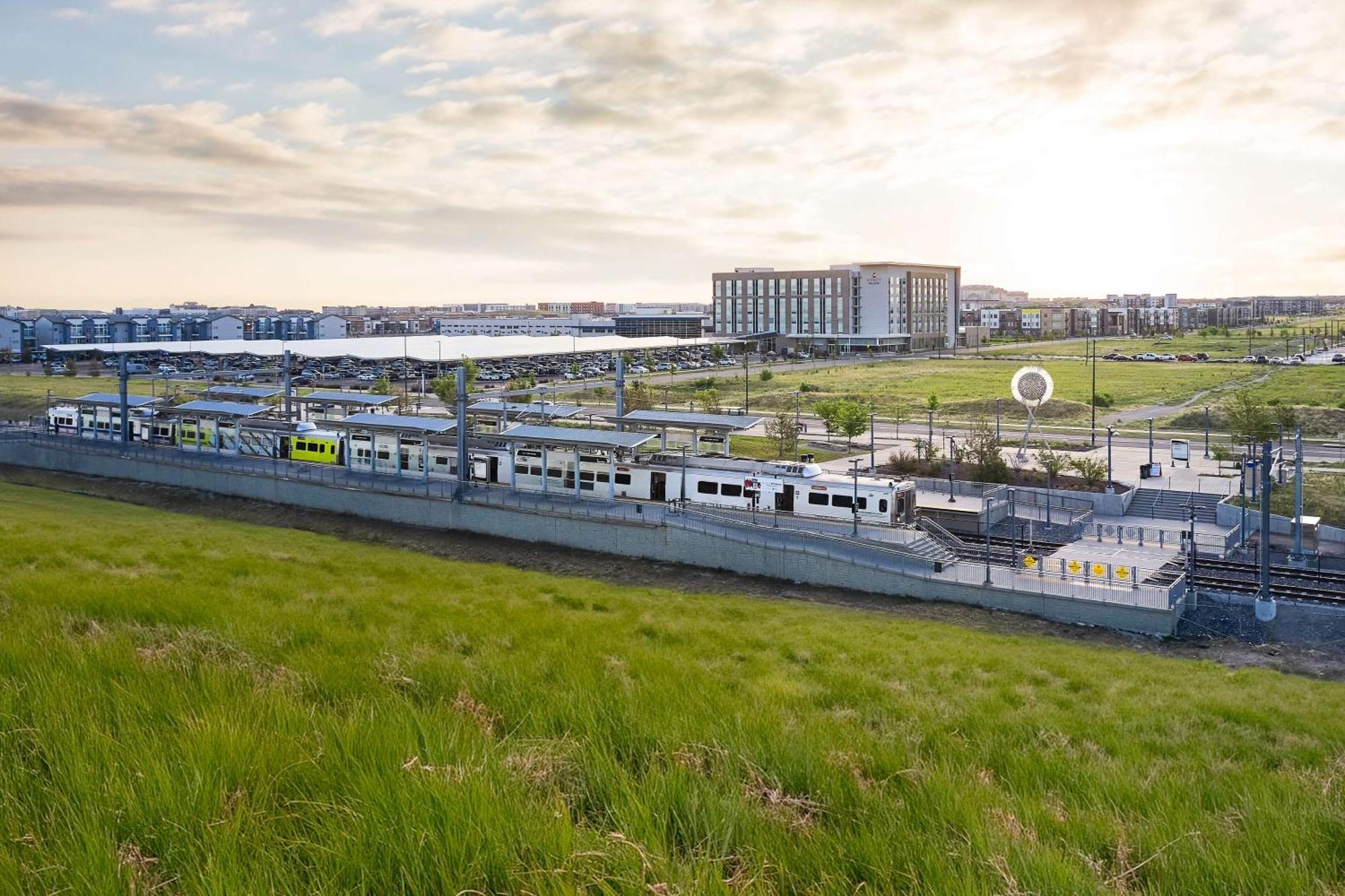 Hotel Hyatt Place Pena Station/Denver Airport Exterior foto